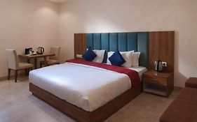 Hotel Nova Inn Near Delhi Airport-Free Airport Pickup